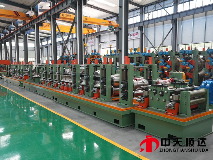 高精度焊管成型機